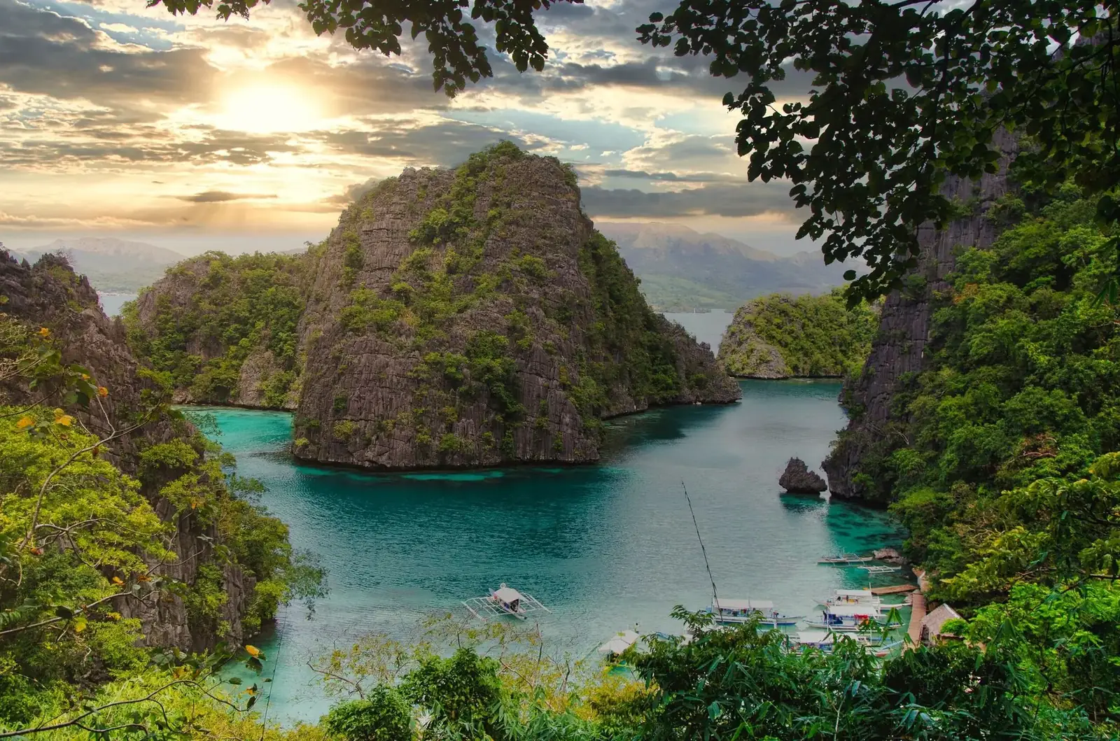 Philippines tour packages — Coron, El Nido, Boracay
